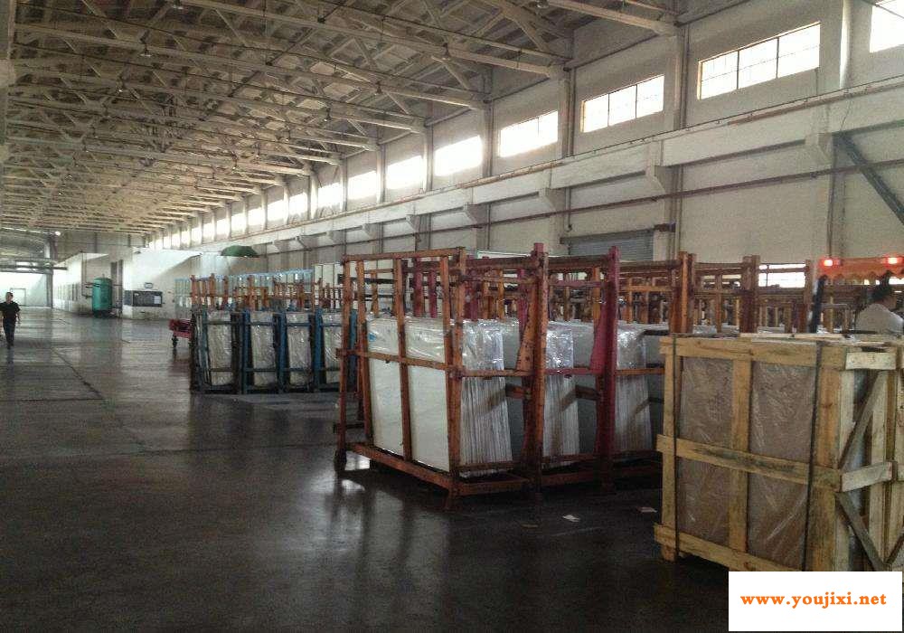 强劲需求预期推动！玻璃价格维持强有力上涨趋势